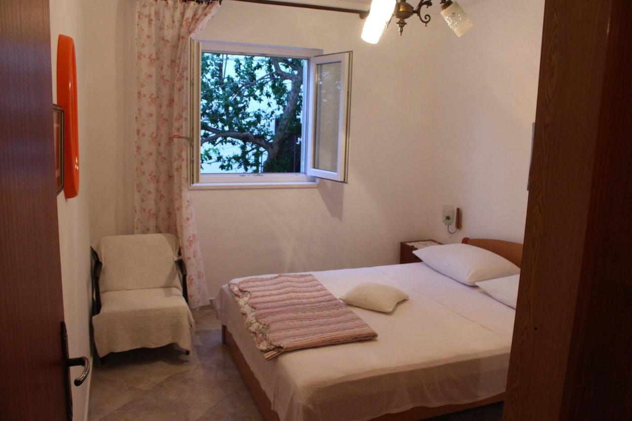 Apartmani Milisa L Primošten Esterno foto