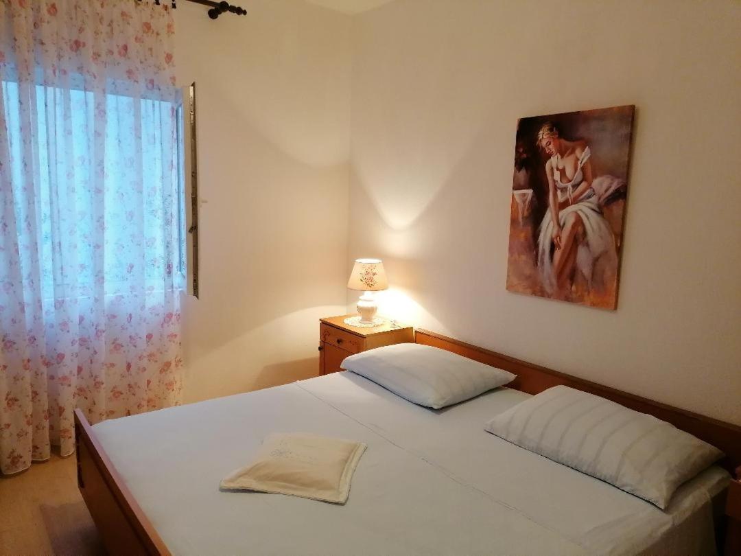 Apartmani Milisa L Primošten Esterno foto
