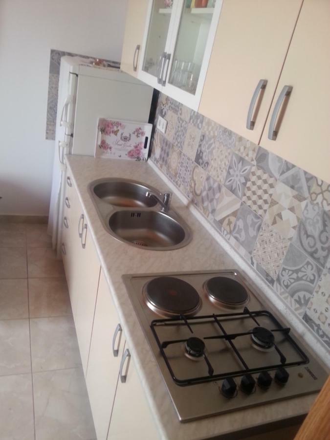 Apartmani Milisa L Primošten Esterno foto